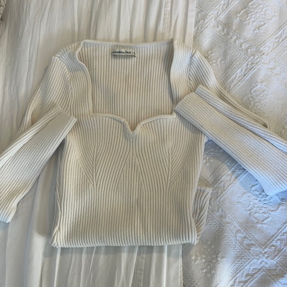 Abercrombie & Fitch Tops - Abercrombie off white sweetheart neckline body suit - medium